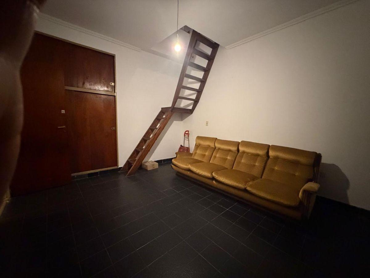 Foto de Casa luminosa y funcional, con jardín, playroom y terraza, imagen 4