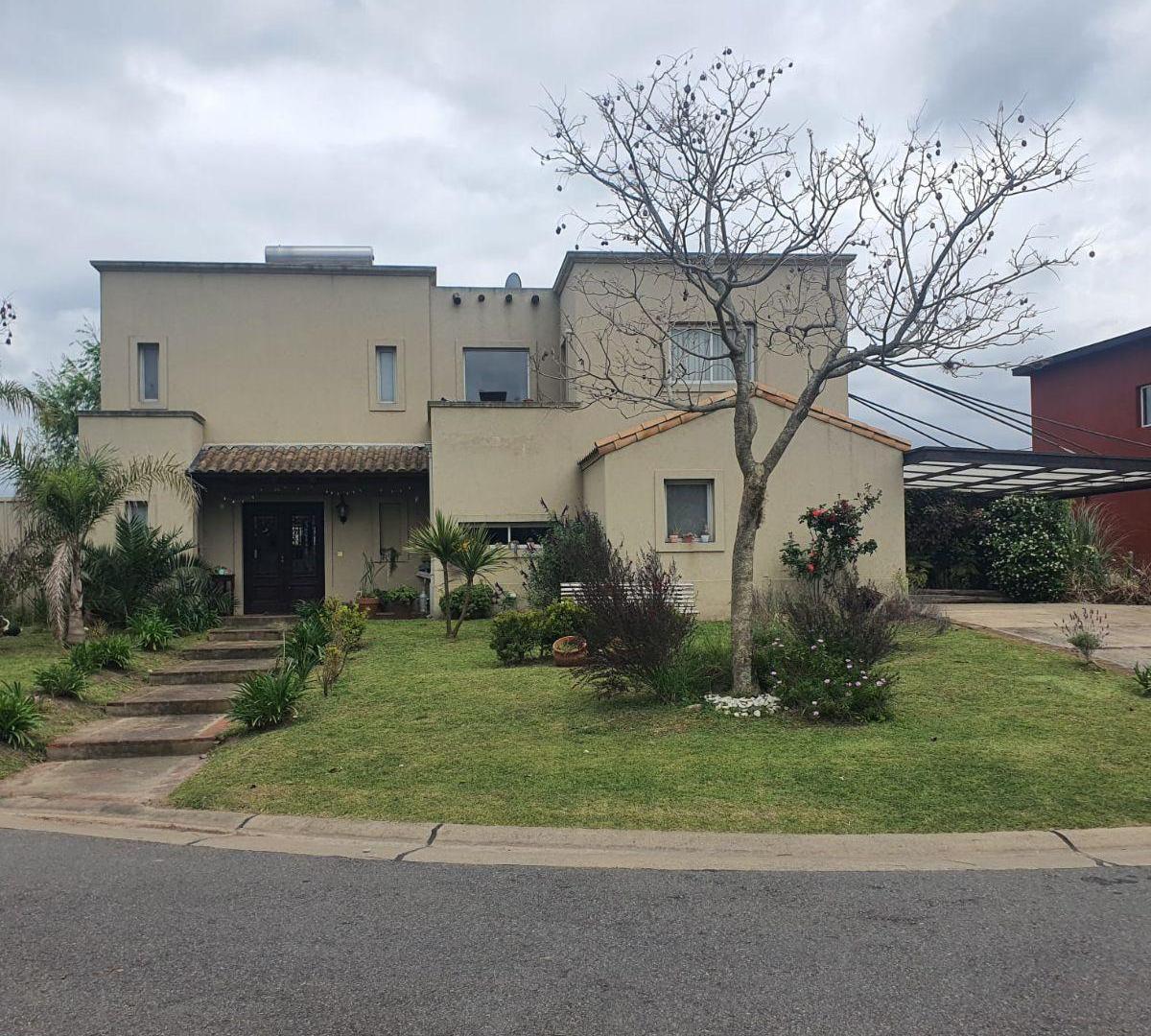 Foto de CASA EN PUERTOS DE ESCOBAR - OPORTUNIDAD - barrio vistas terreno amplio, imagen 2