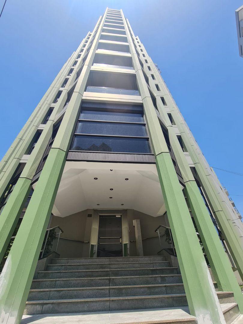 AMPLIO PISO 5 AMB. DE CALIDAD EN RAMOS MEJIA. VENTA