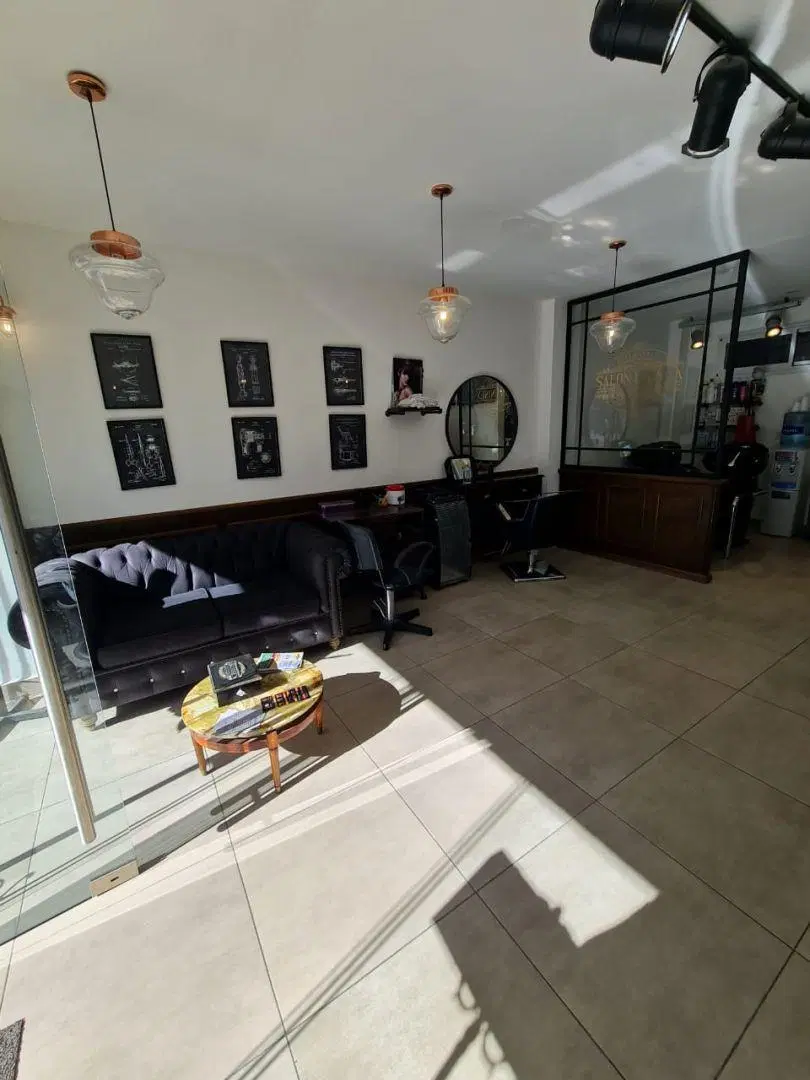 ALQUILER DE LOCAL COMERCIAL EN TAPIALES 4