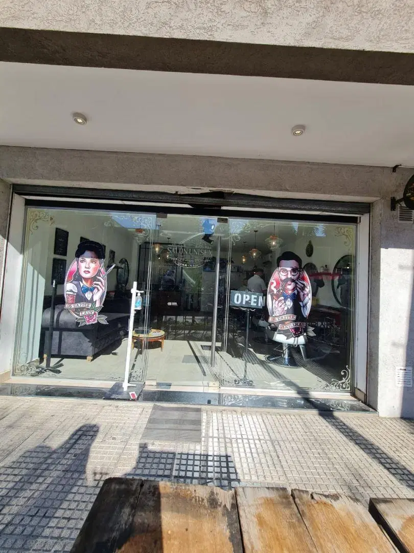 ALQUILER DE LOCAL COMERCIAL EN TAPIALES 2
