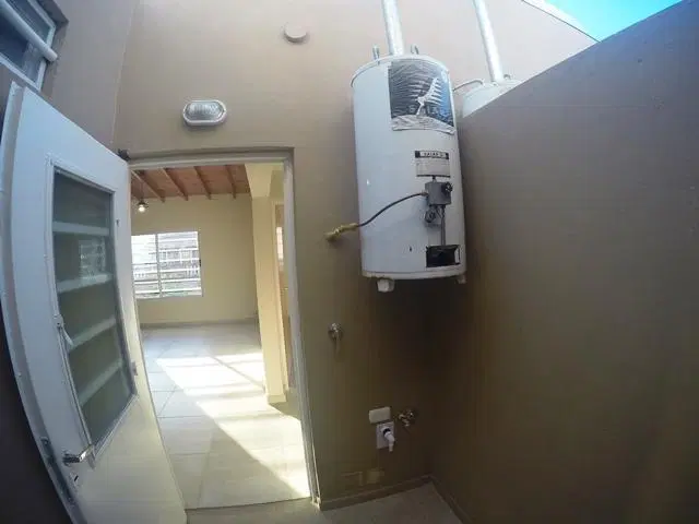 MUY LINDO DEPTO 2 AMB. EN CIUDAD MADERO. ALQUILER 4