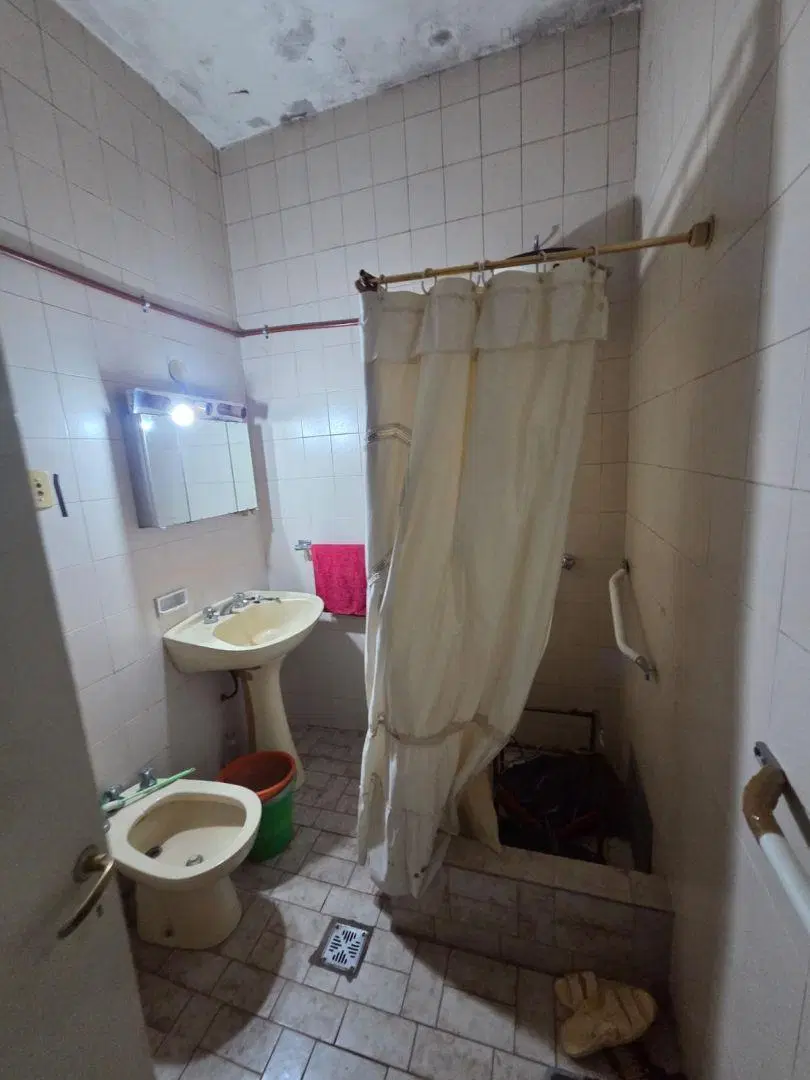 VENTA DE CASA DE 3 AMB CON PARQUE EN SAN JUSTO, LA MATANZA 2