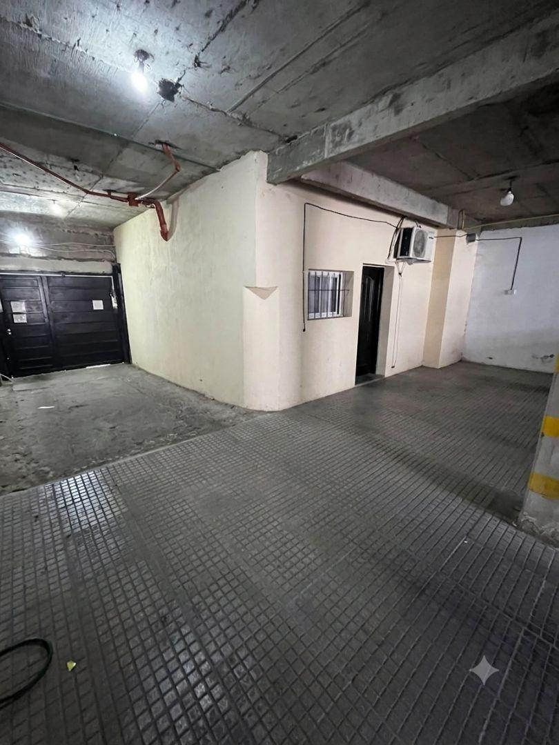 ALQUILER DE GALPÓN  DE 257m² EN C. MADERO