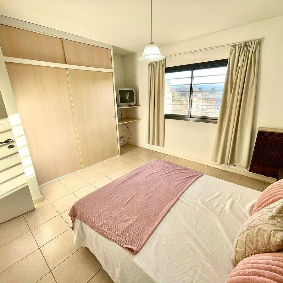 Duplex a La Venta de 3 Dorm., Cochera, Pileta. Villa Carlos Paz 5