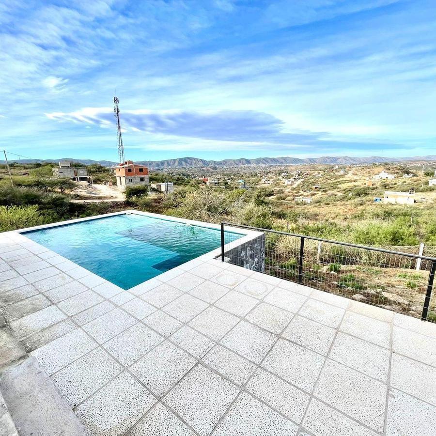 Casa, Venta Apto Crédito, 2 Dorm., Pileta, Cochera, Estancia Vieja. 2