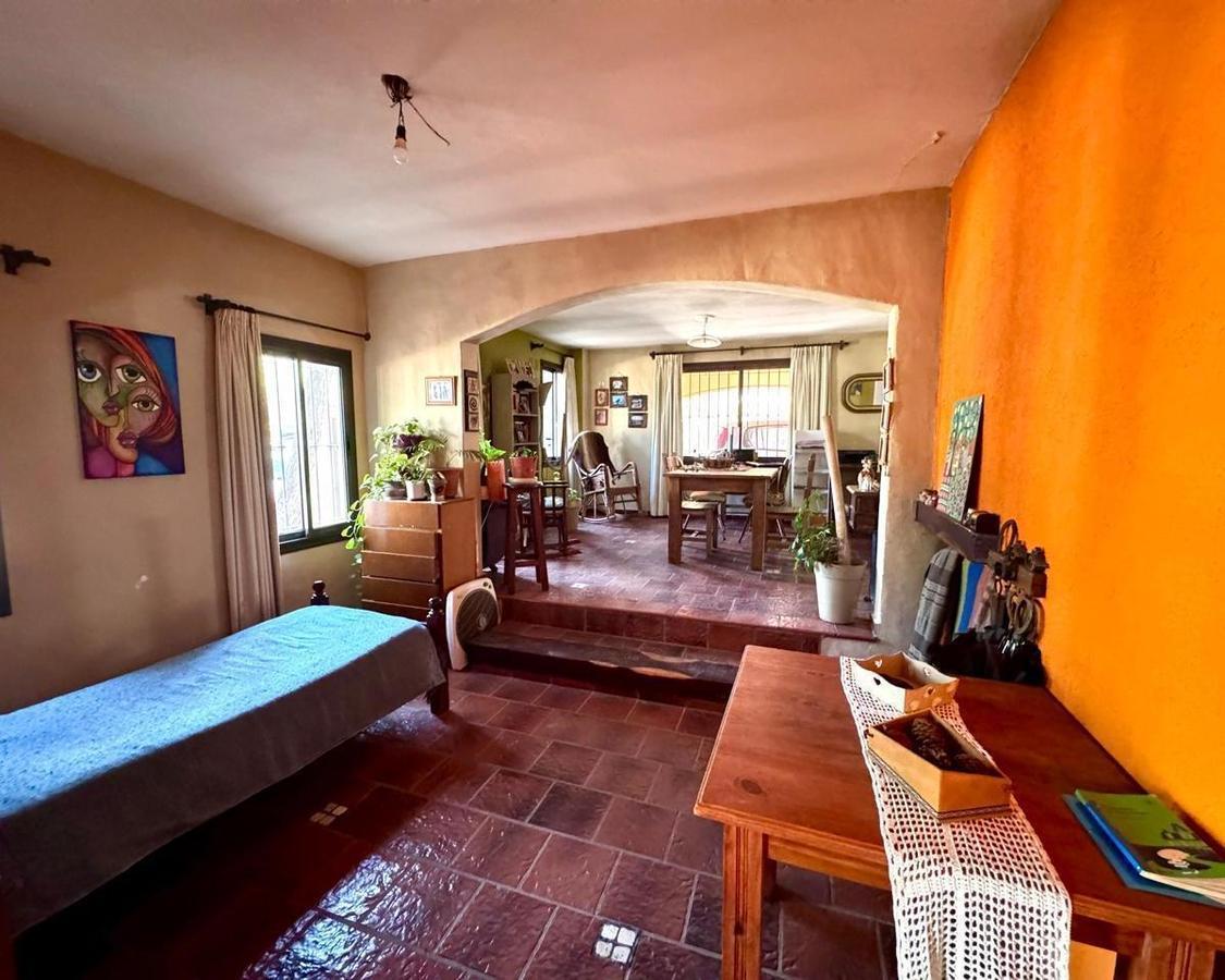 Casa en Venta 3 Dorm., 2 Baños. B° Villa del Lago, Villa Carlos Paz. 1