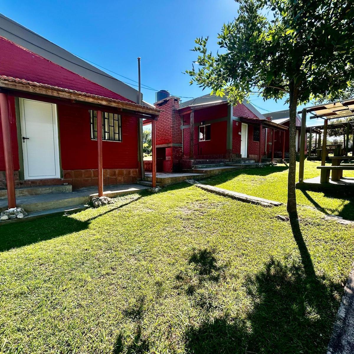 Complejo en Venta Tanti, Sobre Ruta, con Pileta 3