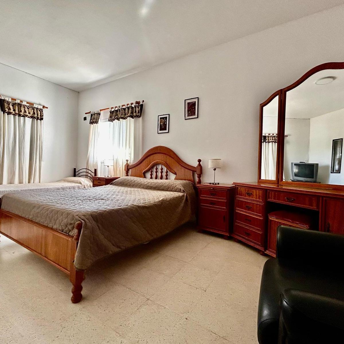 Casa en Venta en Tanti. 2 Dorm., Pileta, a 2 Cuadras de La Ruta 28 5