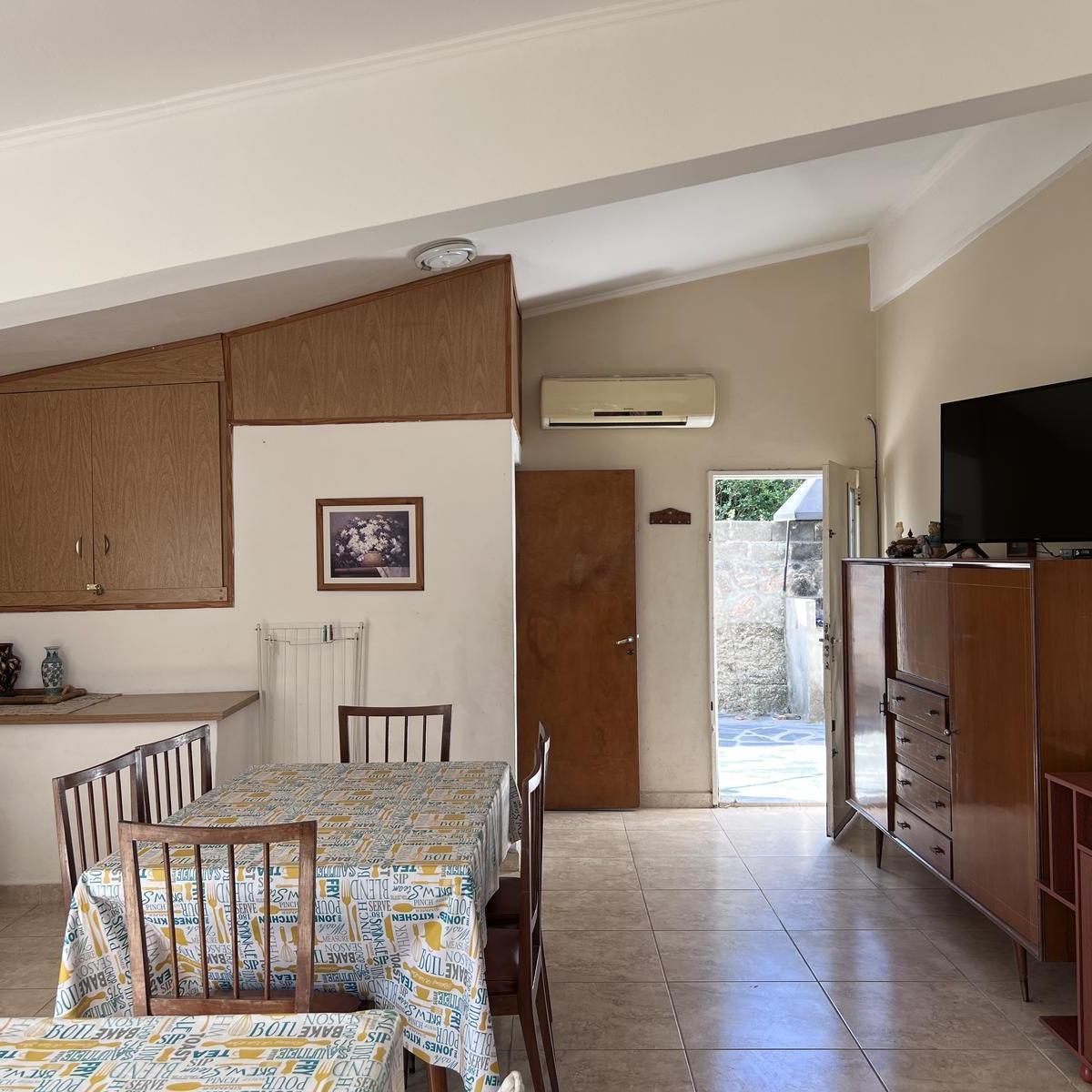 Venta Casa, 3 Dorm., 2 Departamentos. Villa del Lago. Carlos Paz 5