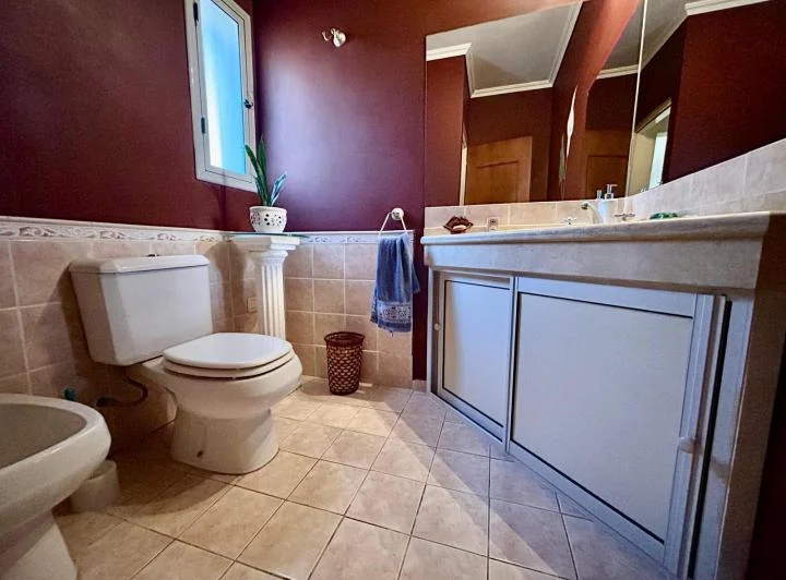 Casa en venta, 4 dormitorios, 4 baños, pileta. Departamento indepentiente. Villa Carlos Paz 4
