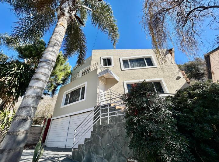 Casa en venta, 4 dormitorios, 4 baños, pileta. Departamento indepentiente. Villa Carlos Paz 3