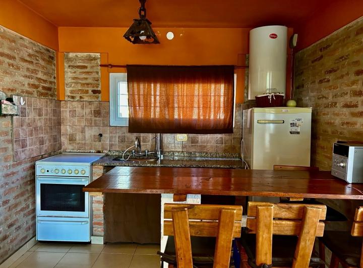 Casa en venta Tanti - Pileta, galería, 700 m2 terreno 4