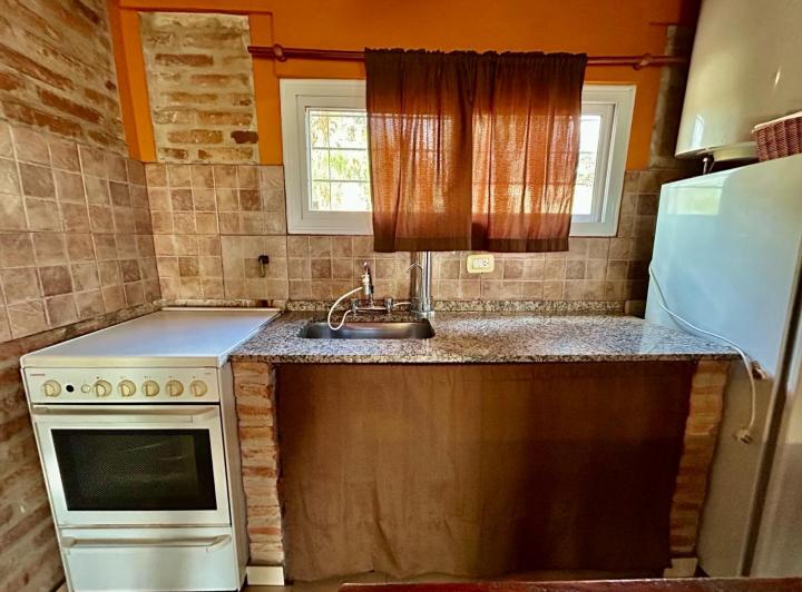 Casa en venta Tanti - Pileta, galería, 700 m2 terreno 5
