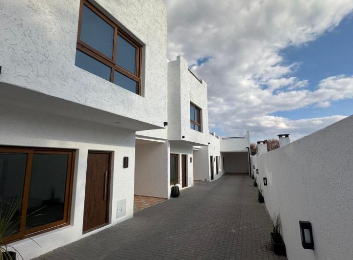 Venta Departamento Costanera Carlos Paz, 2 Dormitorios, Cochera y Pileta 4