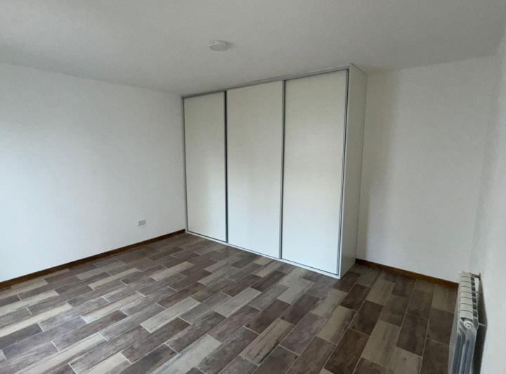 Venta Departamento Costanera Carlos Paz, 2 Dormitorios, Cochera y Pileta 5