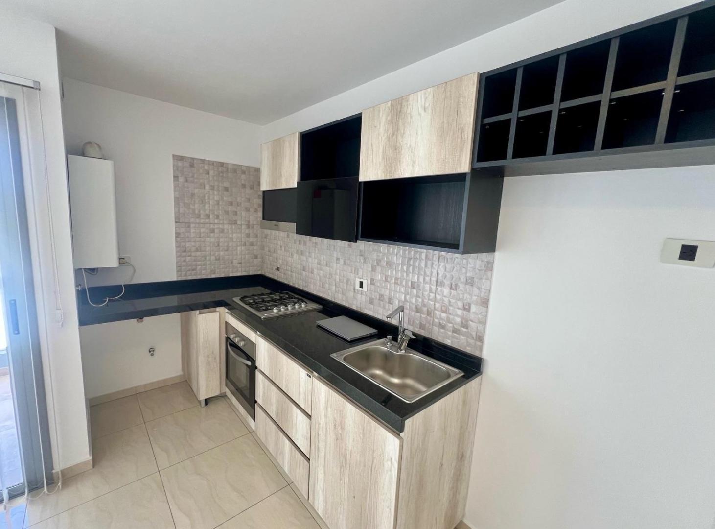 Foto de Venta Departamento de categoría, vista al lago, cochera, B Santa Rita, imagen 2