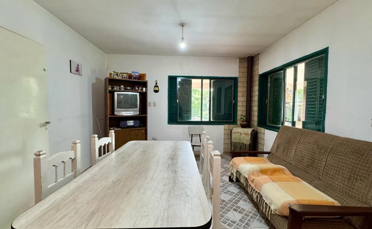 Casa en venta, 4 dormitorios, 3 baños, pileta, amplio parque. Villa La Bolsa 5