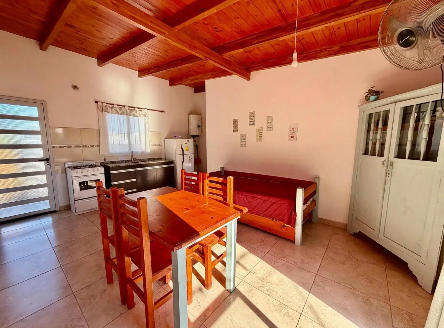 Departamento totalmente equipado en venta. 1 dormitorio, cochera, balcón 5
