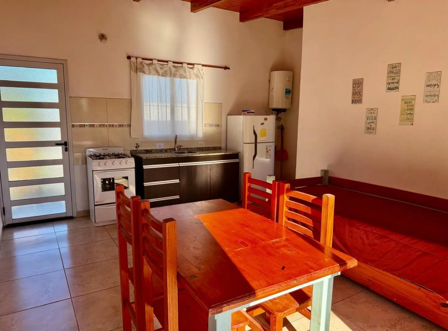 Departamento totalmente equipado en venta. 1 dormitorio, cochera, balcón 4