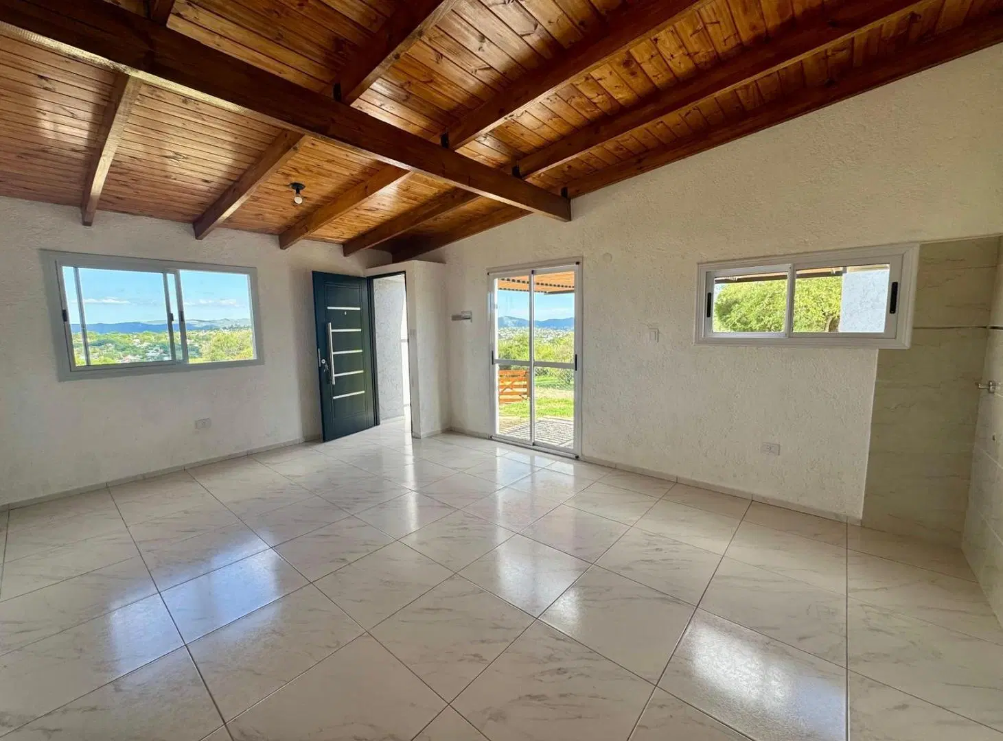 Casa a estrenar en venta, 2 dormitorios, a 15 minutos de Carlos Paz. 2
