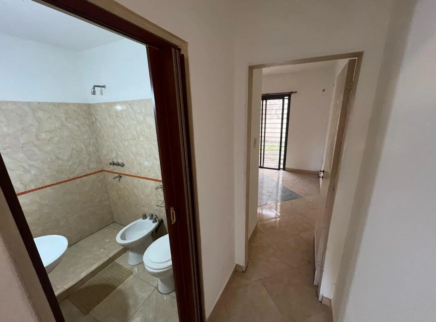 Departamento en venta un dormitorio, estacionamiento de cortesía Villa Carlos Pazz 3