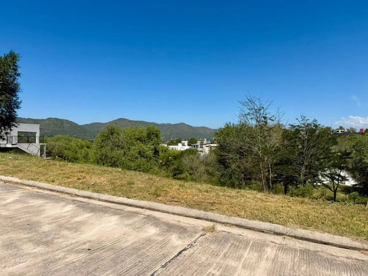 Terreno en venta. Barrio cerrado Altos de Carlos Paz. 1300 m2 5