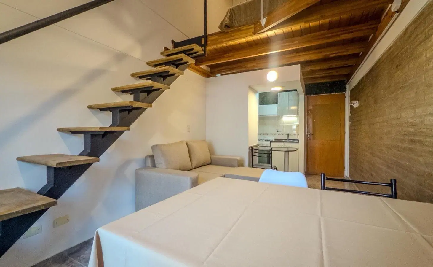 Departamento loft en venta con balcón en barrio Centro, Villa Carlos Paz 3