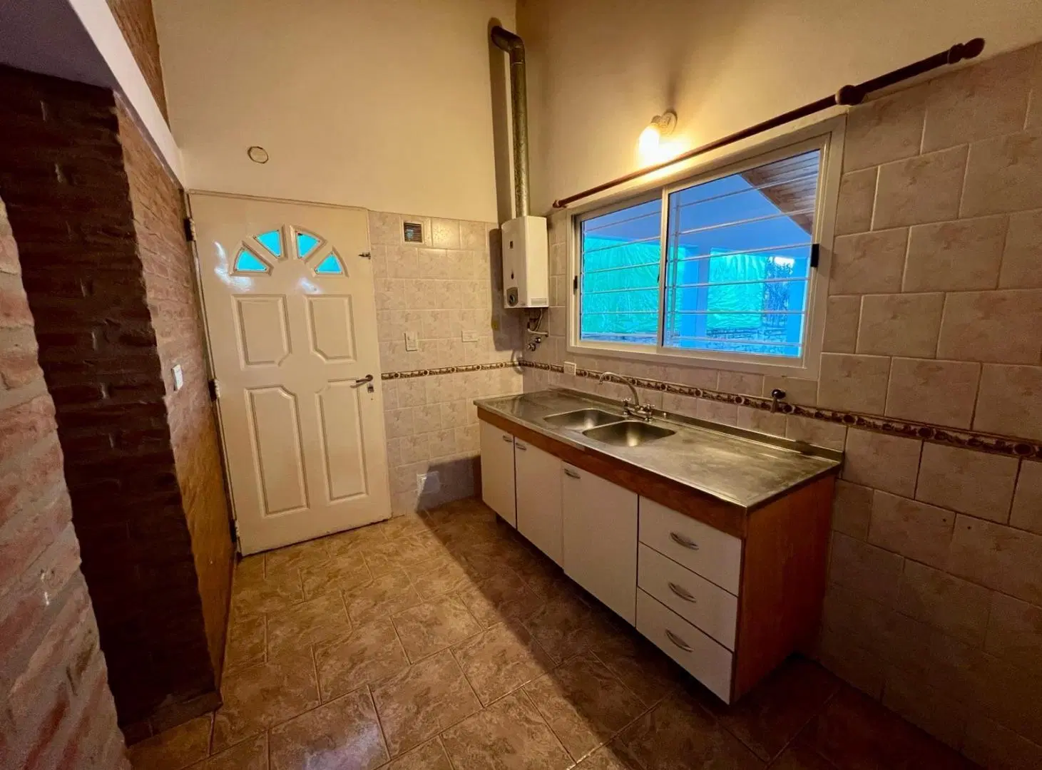 Casa en venta de 2 dormitorios, la Quinta ,Villa Carlos Paz 3