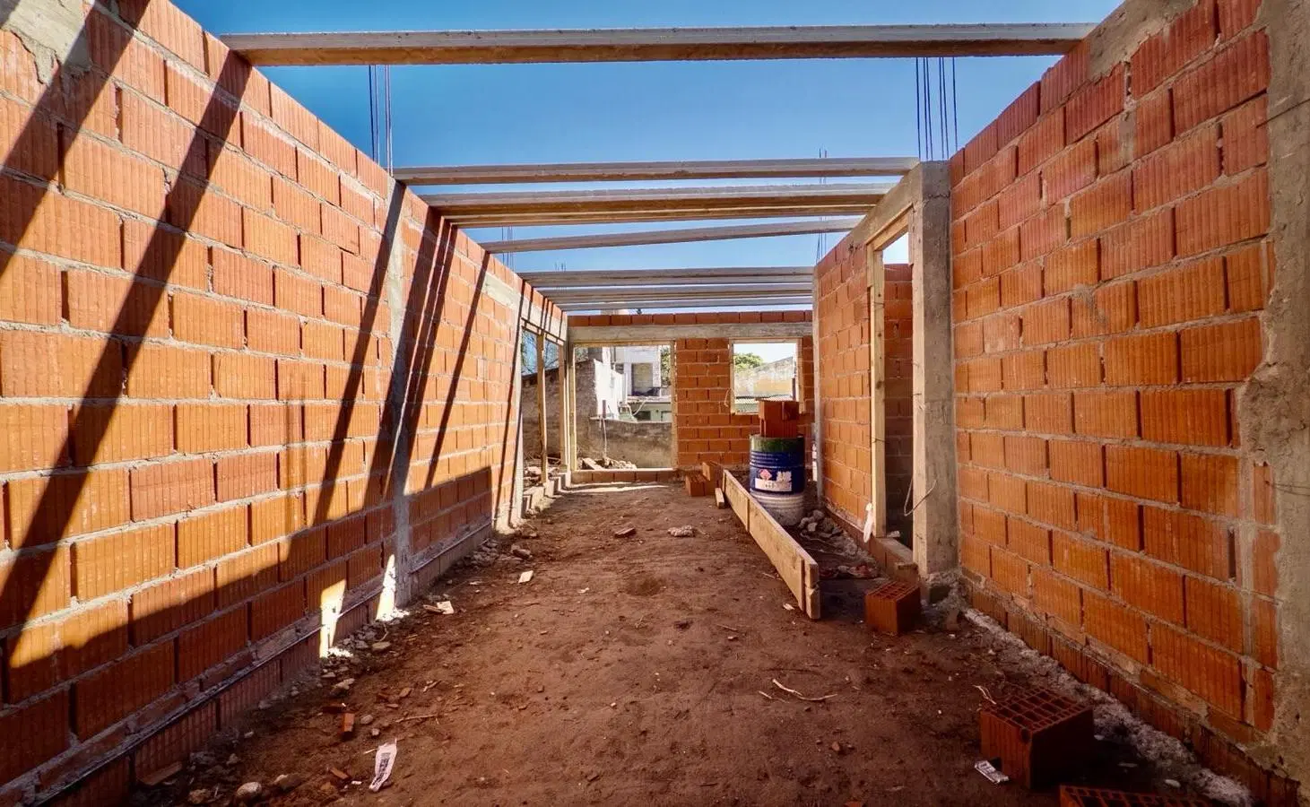 Venta Departamento 1 dormitorio, pileta propia, cochera. Carlos Paz, Santa Rita. 2