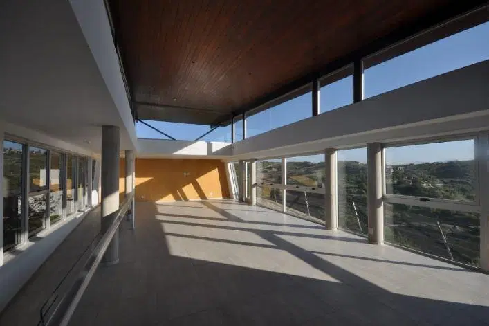 Casa de Lujo, 3 dormitorios, pileta, Vista al Lago. Villa del Lago 1