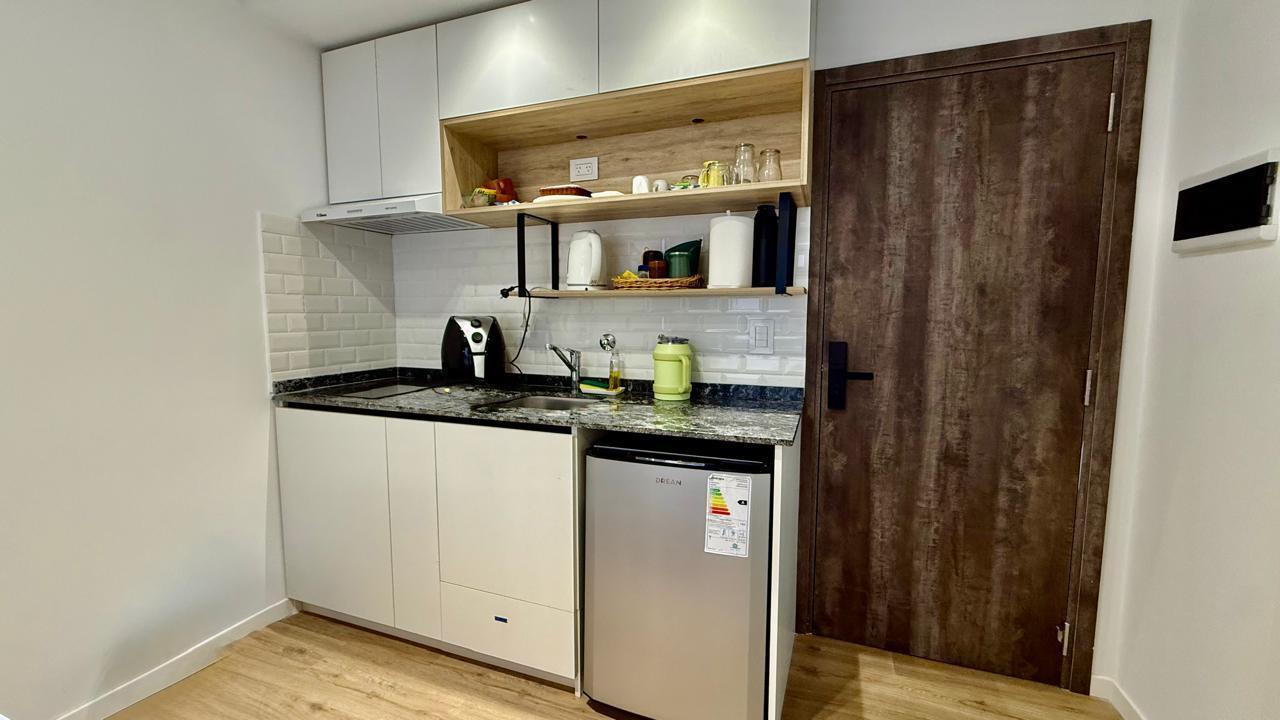 Foto de Departamento monoambiente en venta, a metros de costanera, cochera, imagen 2