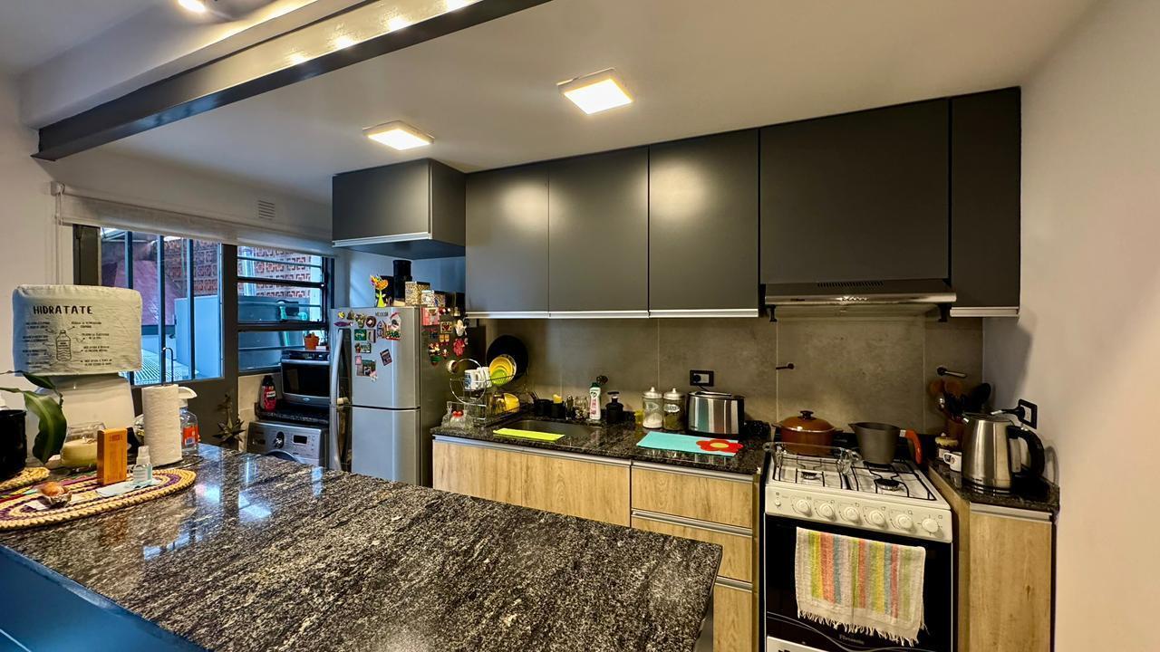 Foto de Departamento en venta, dos dormitorios, escritorio, patio, cochera, imagen 5