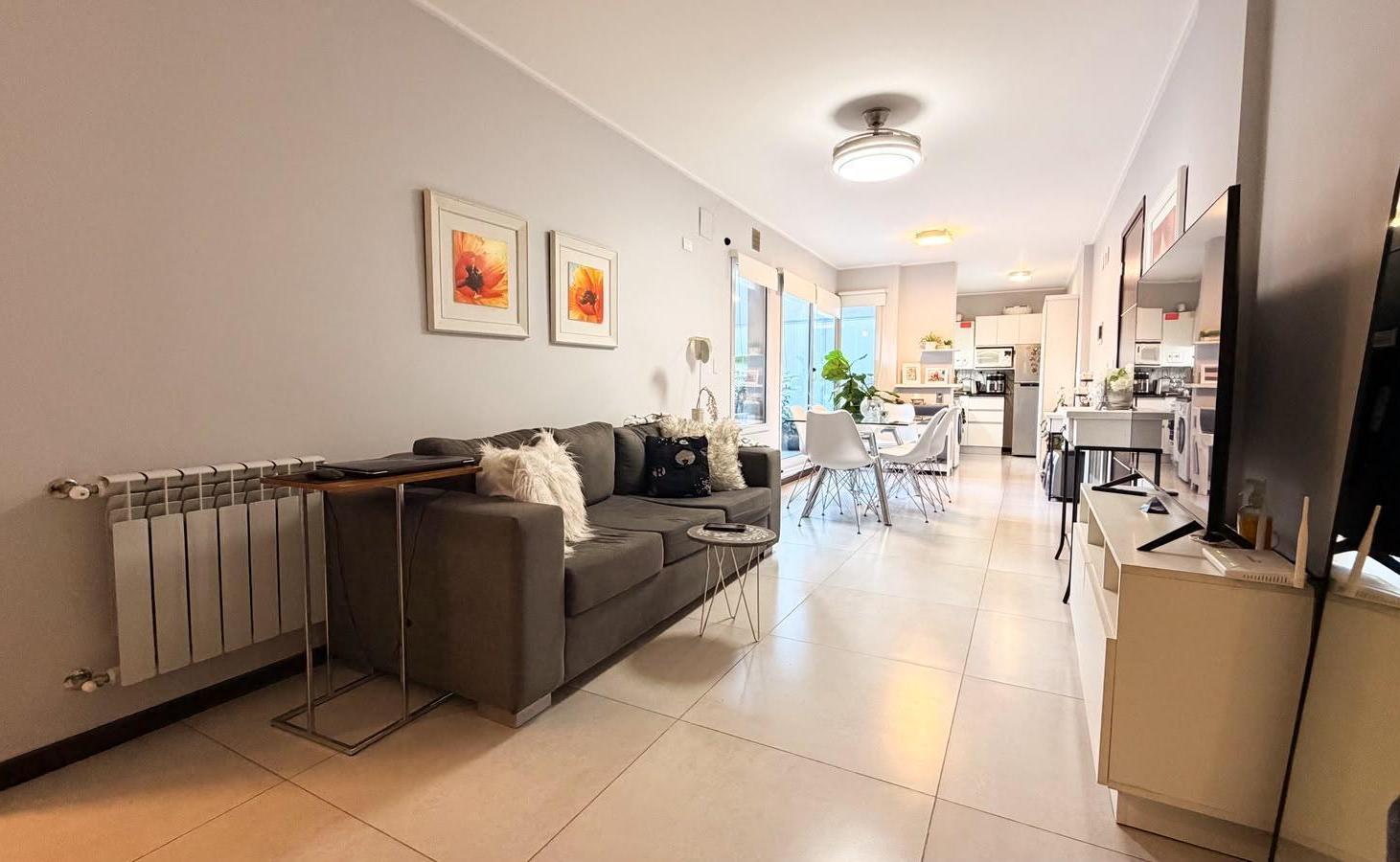 Foto de Venta Departamento de Categoría en PB, Zona Centro, Con Cochera y, imagen 1