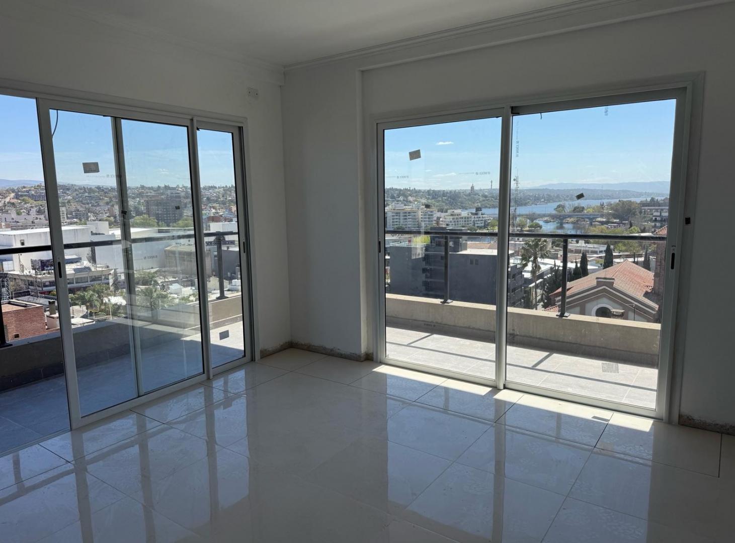 Foto de Venta Departamento, 3 dormitorios, 2 baños, balcon, vista al lago, imagen 5
