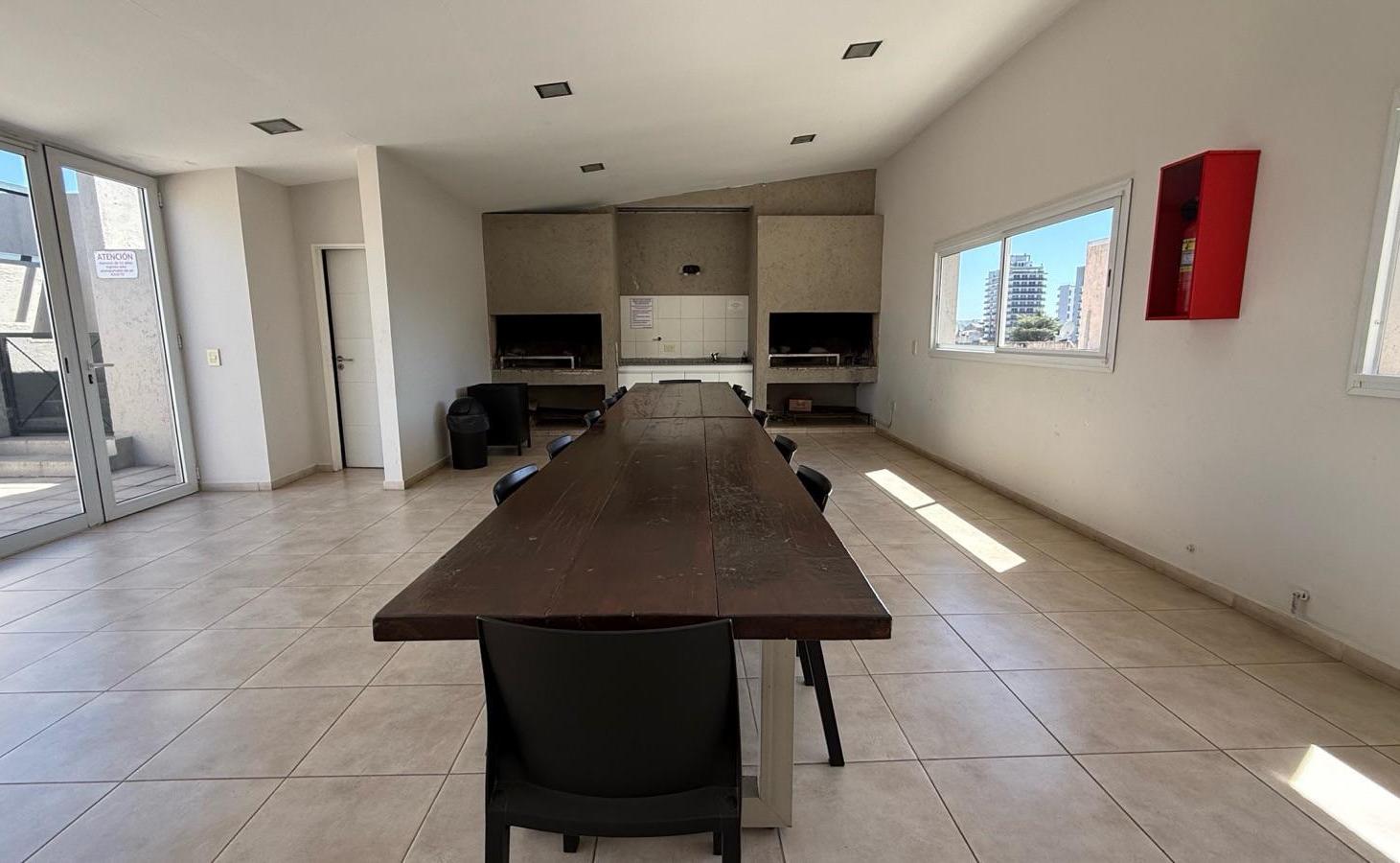 Foto de Venta Departamento,1 dormitorio, planta baja, patio, cochera, Centro, imagen 5