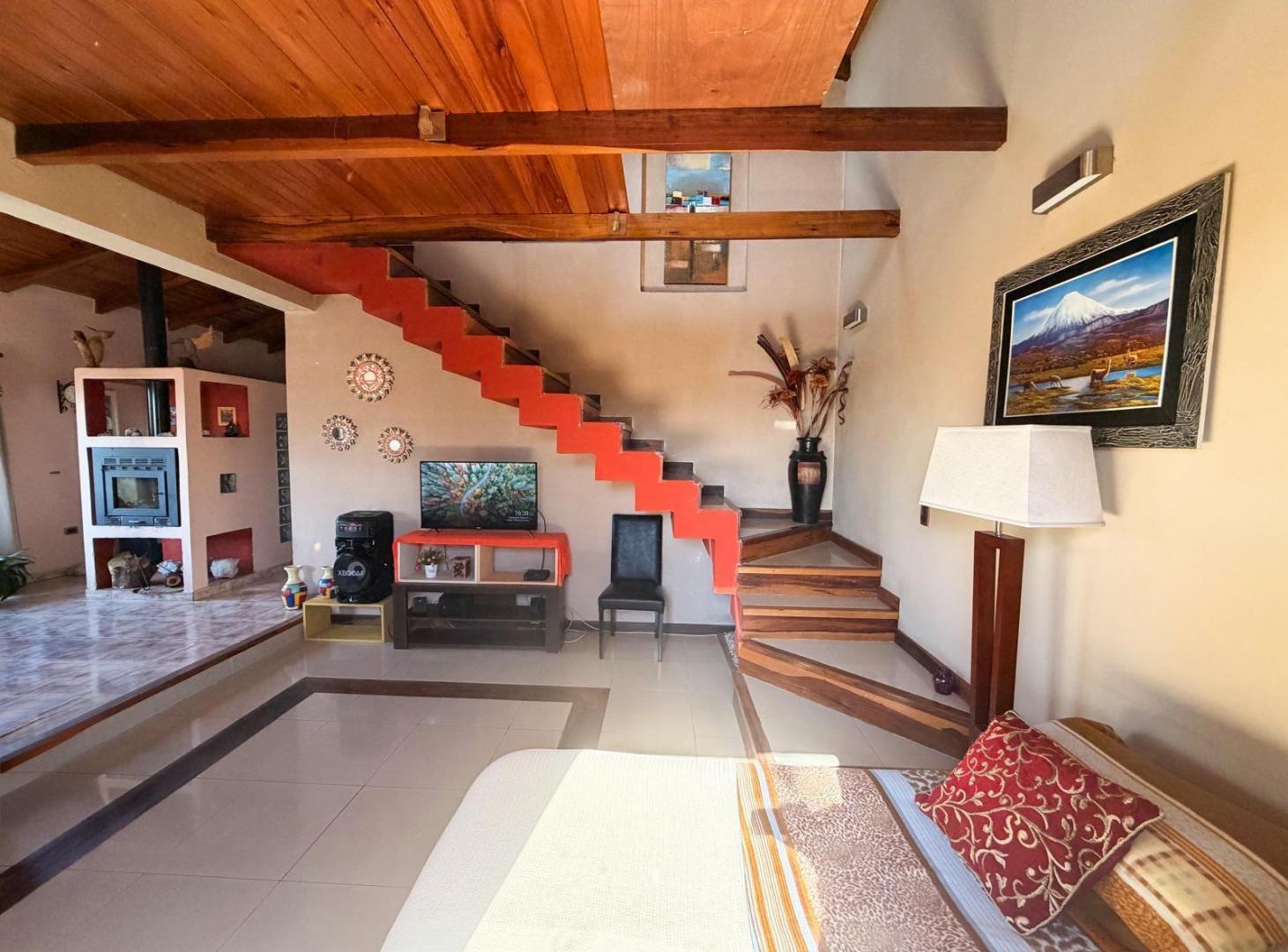 Foto de Venta Casa 2 dormitorios, Quincho y Pileta, Villa Parque Siquiman, imagen 2