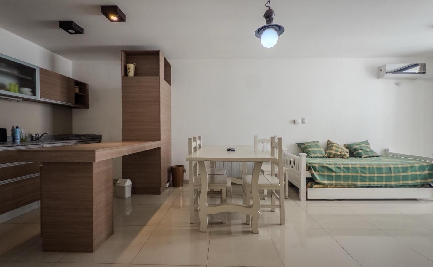 Foto de Departamento en venta 1 dormitorio, cochera y amenities. Barrio Centro, imagen 2