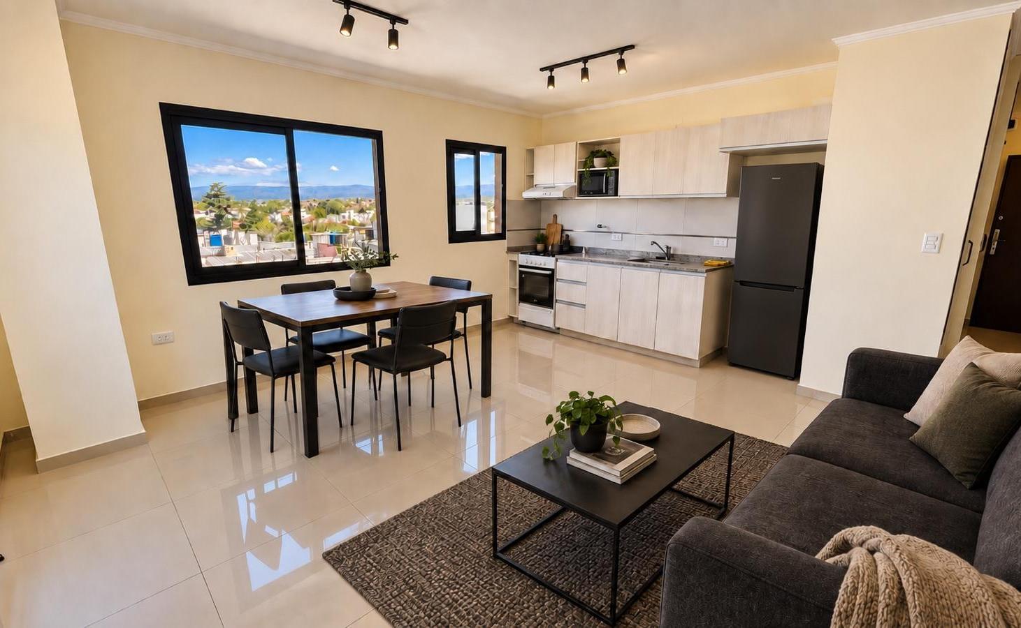 Foto de Departamento con vista a las sierras con cochera, centro de Villa, imagen 1