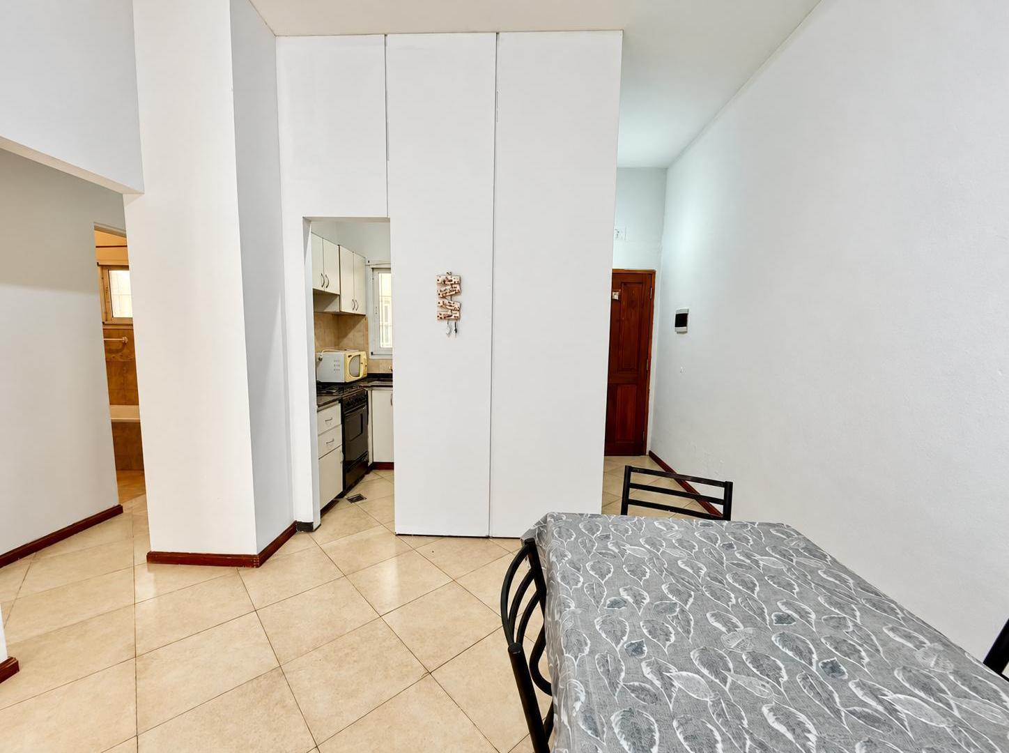 Foto de Venta Departamento 2 dormitorios, cochera, Pileta. Centro Villa Carlos, imagen 4