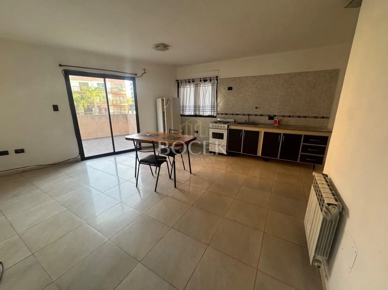 Departamento en alquiler anual zona Cucu 5