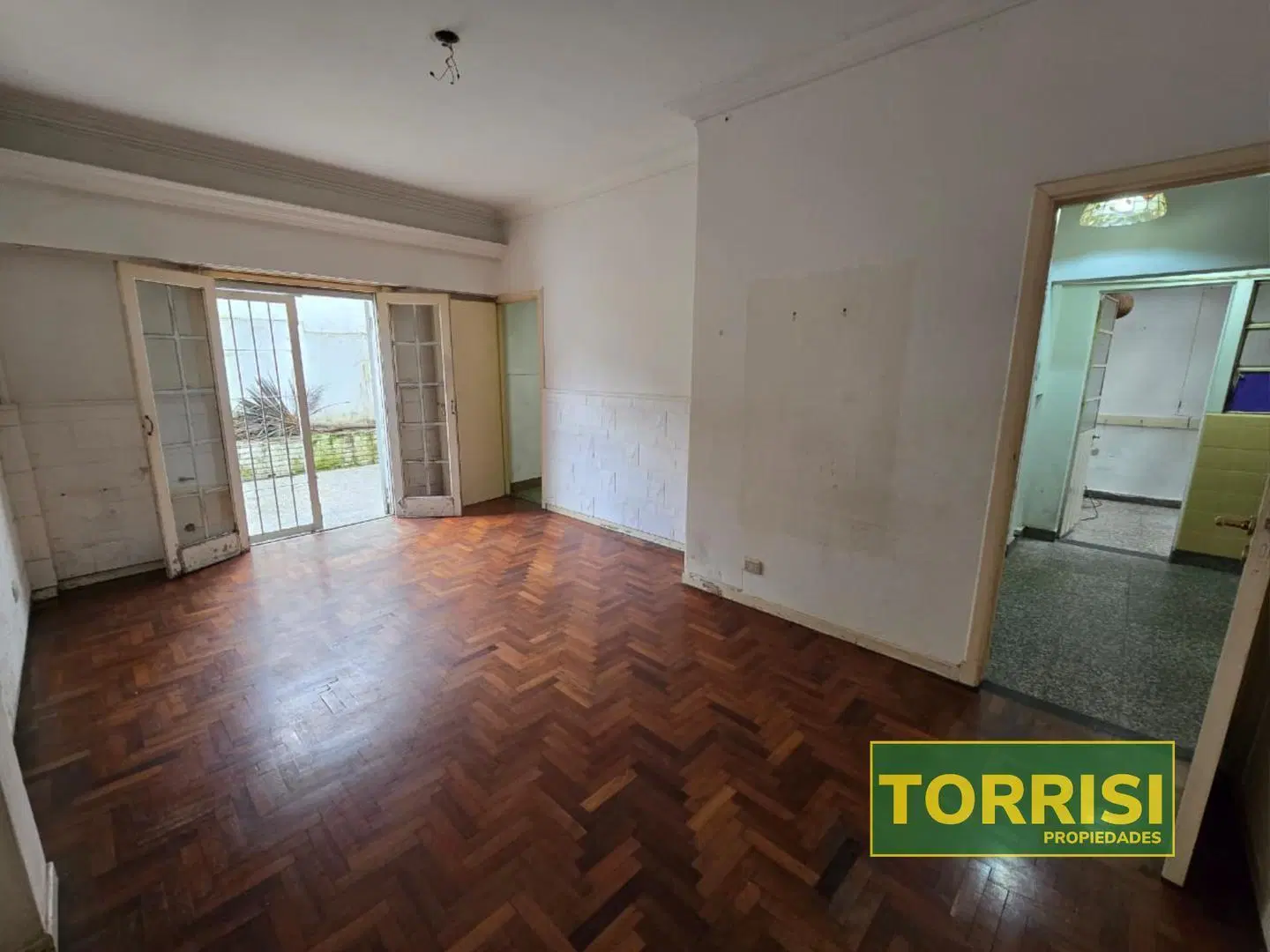 VENTA TIPO PH 3AMB C/PATIO 77M2 ESCALADA 1700 P. AVELLANEDA 2