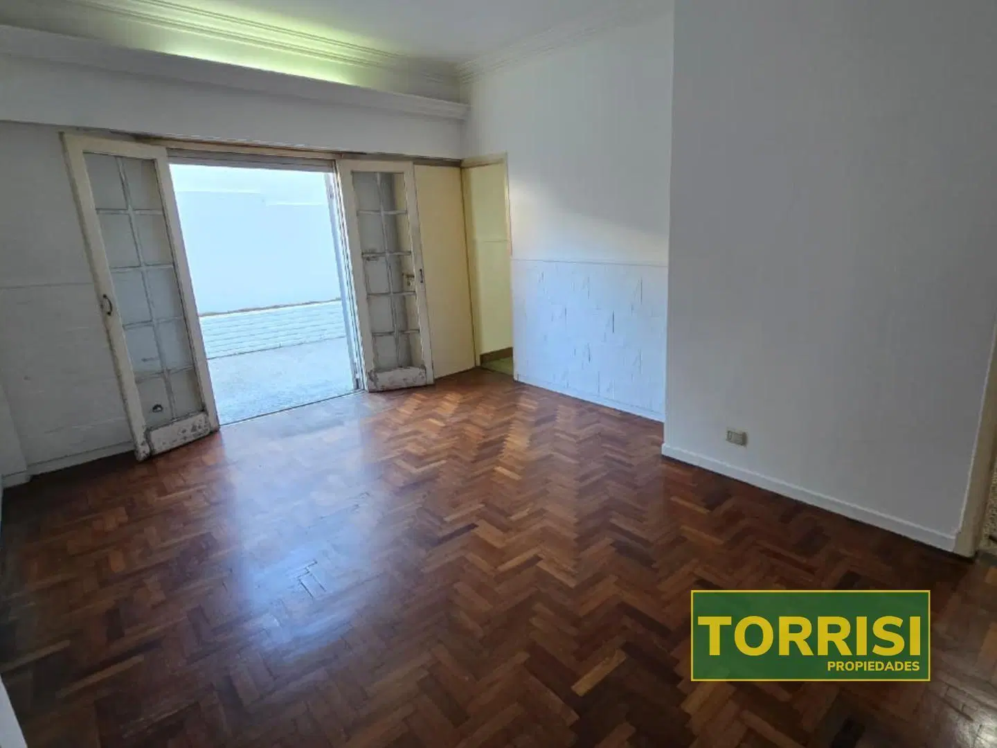 VENTA TIPO PH 3AMB C/PATIO 77M2 ESCALADA 1700 P. AVELLANEDA 2