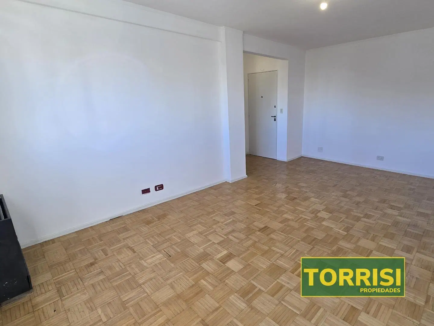 VENTA - DTO 80m2 4 AMB C/COCHERA - BACACAY 1800 - FLORES 2
