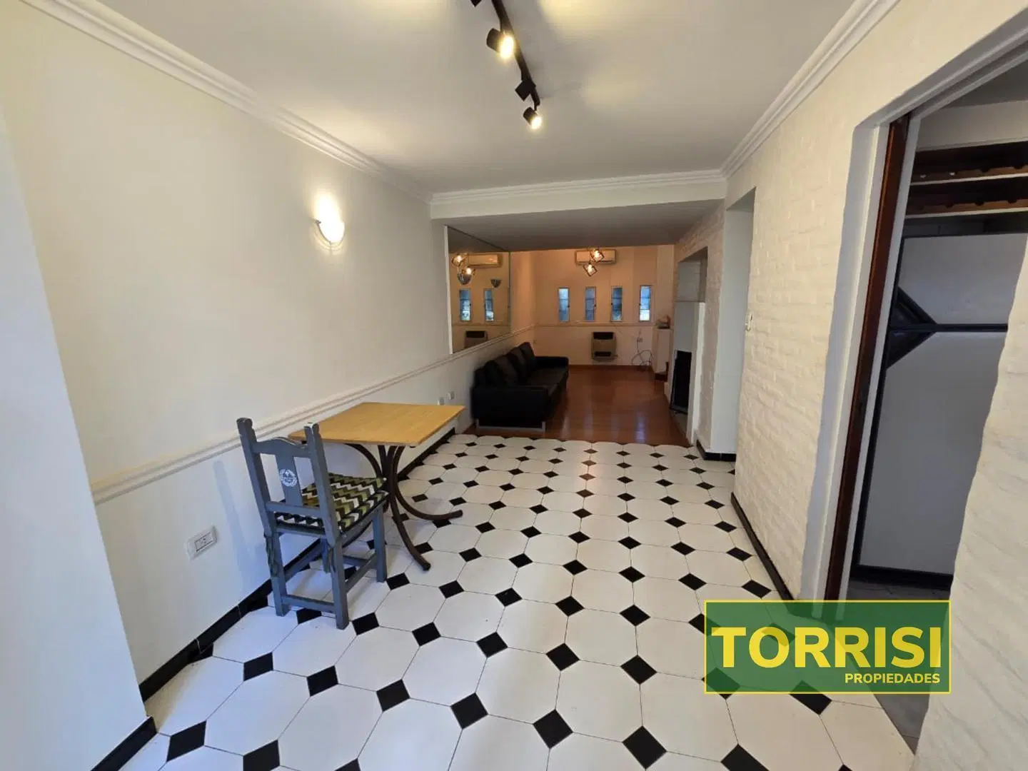 CASA 380M2 5AMB JARDIN QUINCHO COCHERA LOTE PROPIO -KING 300 1