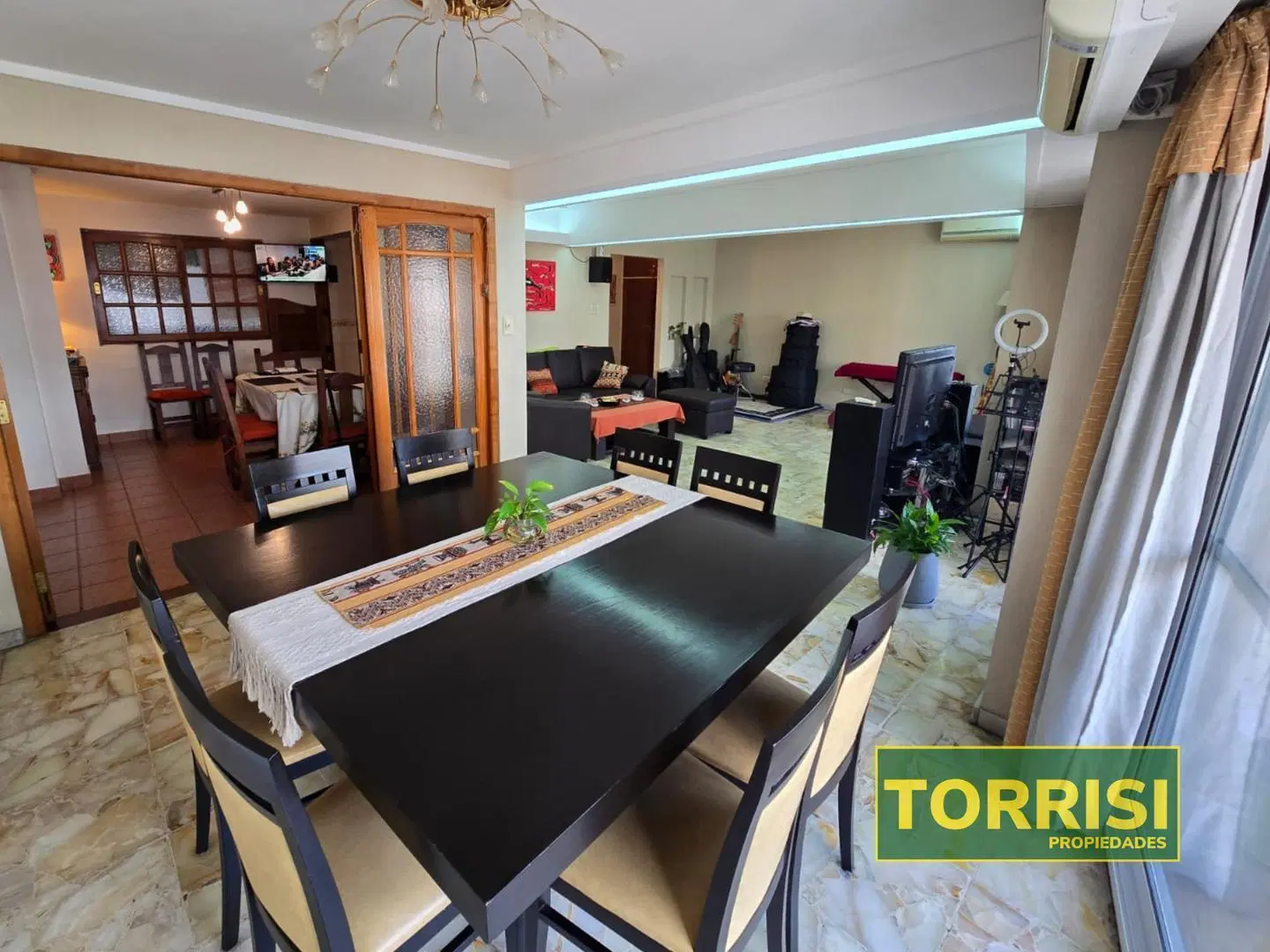 VENTA 4AMB 143M2 DEP/BALCON/ESP GUARDACOCHE - J.M.MORENO 200 5