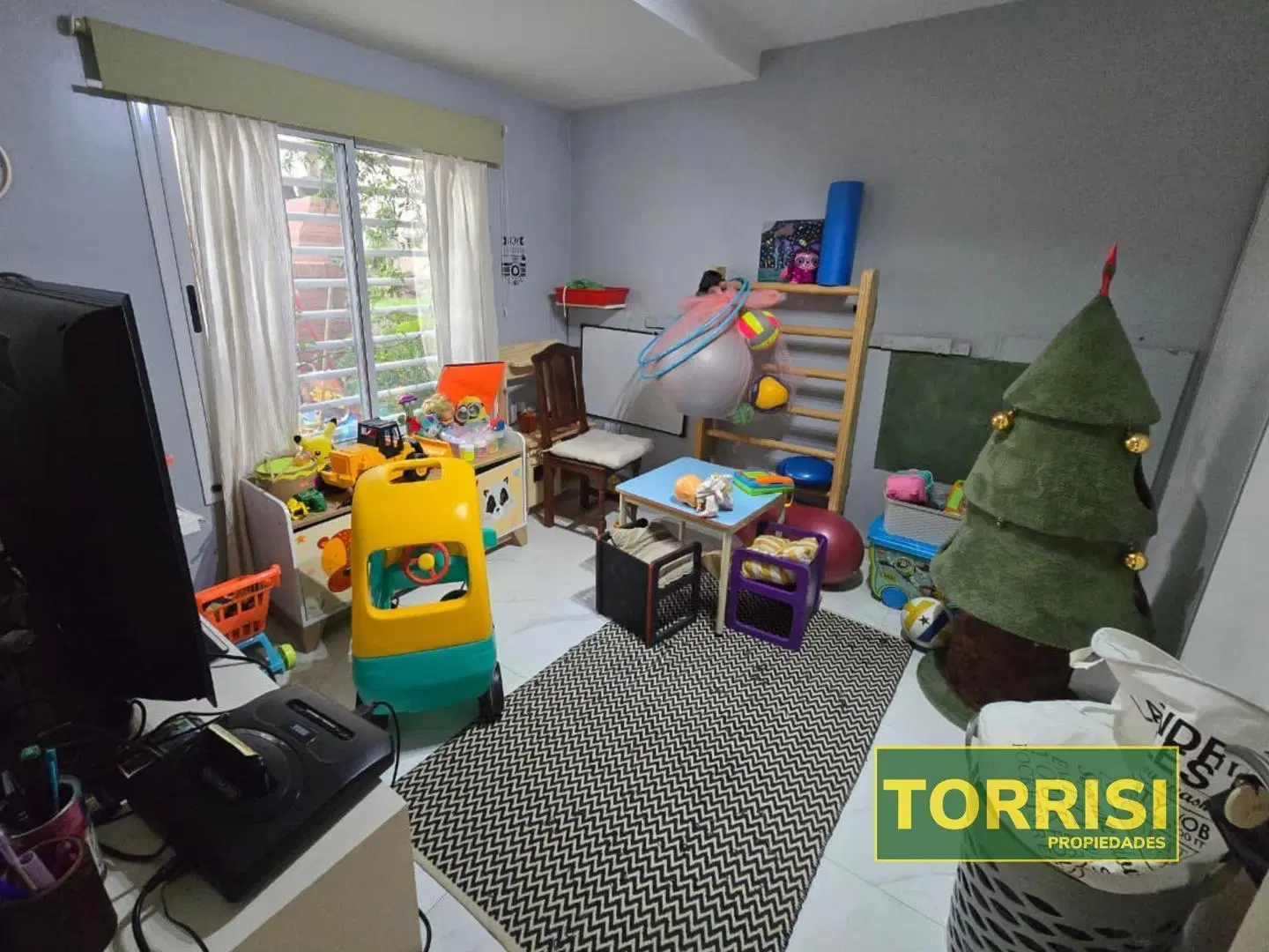 CASA 200m2 5amb LOTE PROP TERR PATIO COCH YAPEYÚ 500 ALMAGRO 4