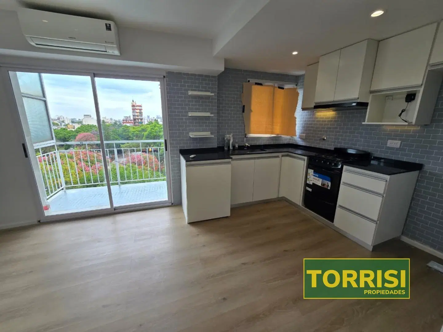 VENTA 3AMB BALCON 52M2 RECICLADO - LA RIOJA 1200 S.CRISTOBAL 2