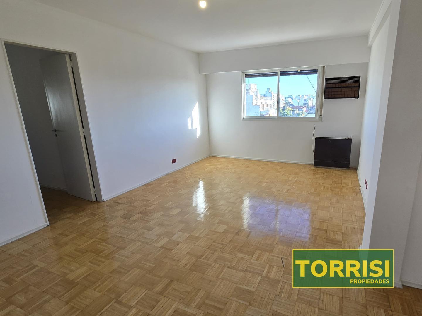 VENTA - DTO 80m2 4 AMB C/COCHERA - BACACAY 1800 - FLORES