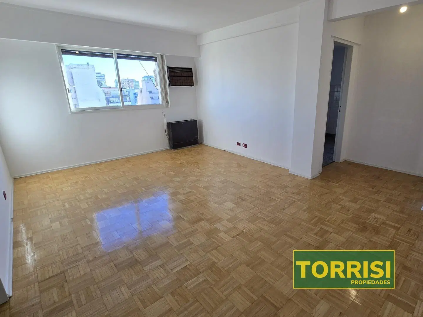 VENTA - DTO 80m2 4 AMB C/COCHERA - BACACAY 1800 - FLORES 2